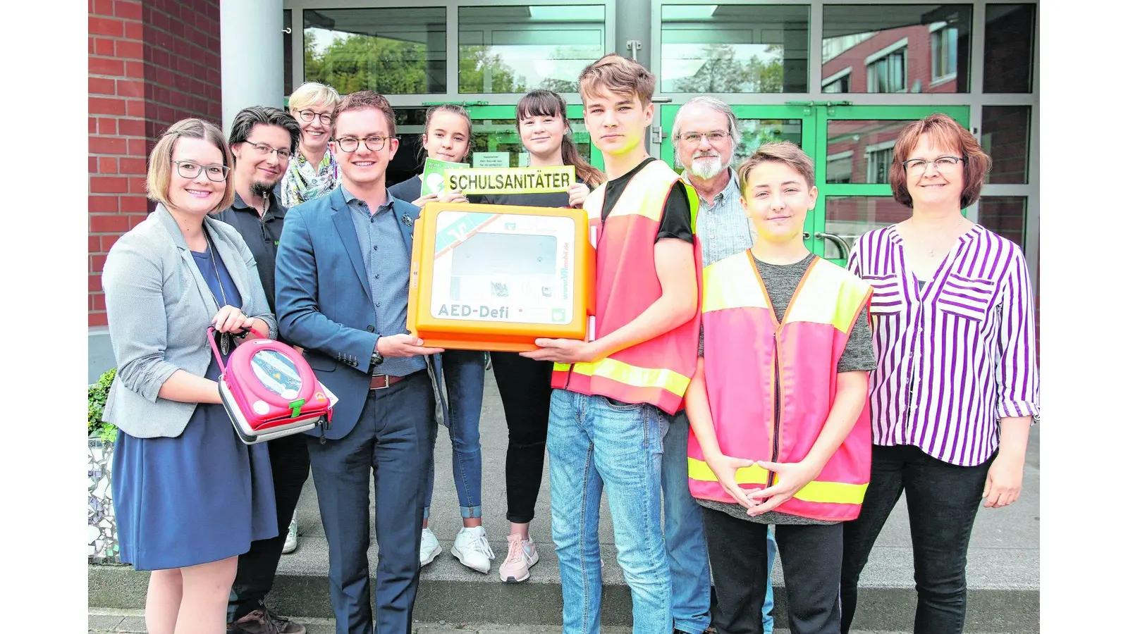 Lebensrettendes Gerät für die IGS Stadthagen (Foto: red)