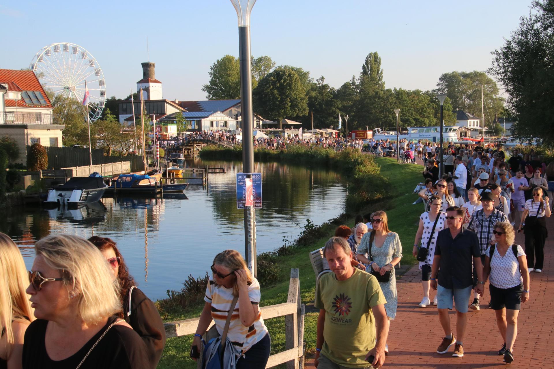 Festliches Wochenende in Steinhude. (Foto: gi)