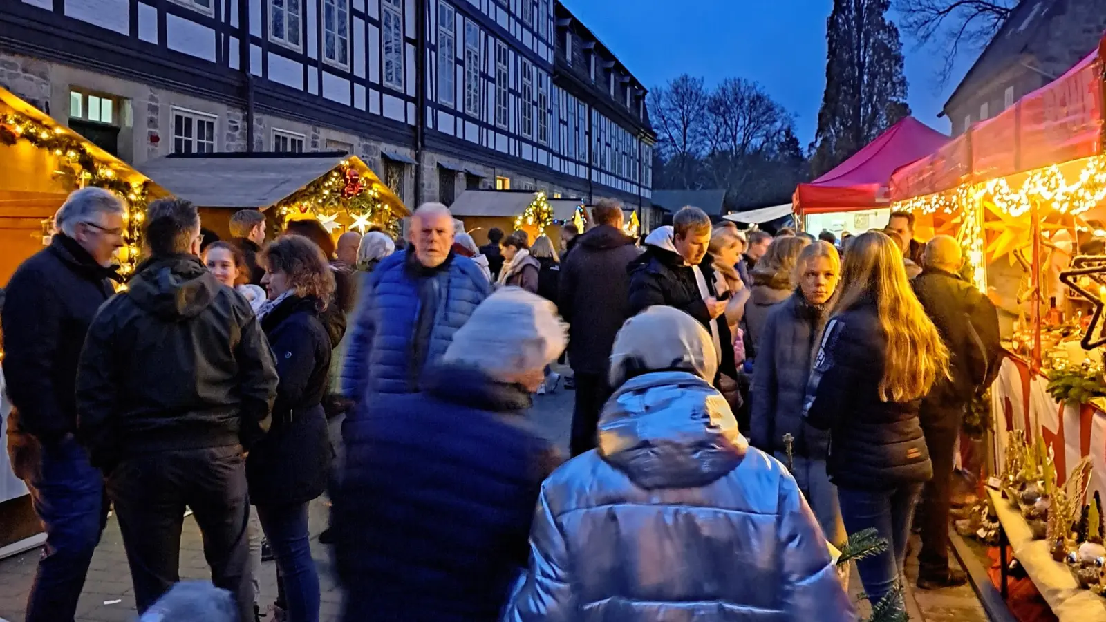 Bereits ein Erfolg: Der erste gemeinsame Adventsmarkt im vergangenen Jahr. (Foto: privat)