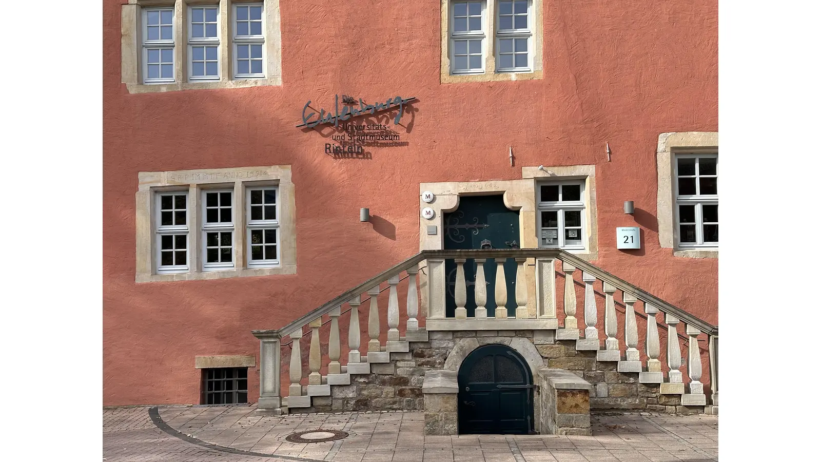 In der „Eulenburg” beginnt jetzt die neue Ausstellung „Rätselhaftes Mittelalter. Neues Altes aus dem Schaumburger Land”.  (Foto: ste)