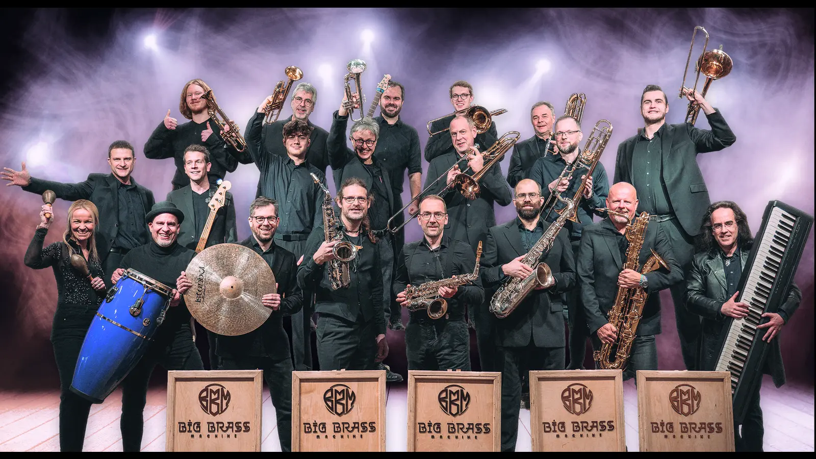 Die Bigband „Big Brass Machine“ hat sich unter der Leitung von Daniel Ellermann neu gegründet und probt in Rinteln für ihren ersten Auftritt beim Altstadtfest.  (Foto: privat)