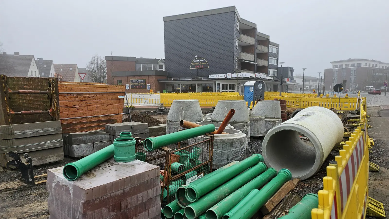 Bleibt eine Baustelle: Der Kreuzungsbereich Barnestraße/Am Hasenpfahl. (Foto: tau)