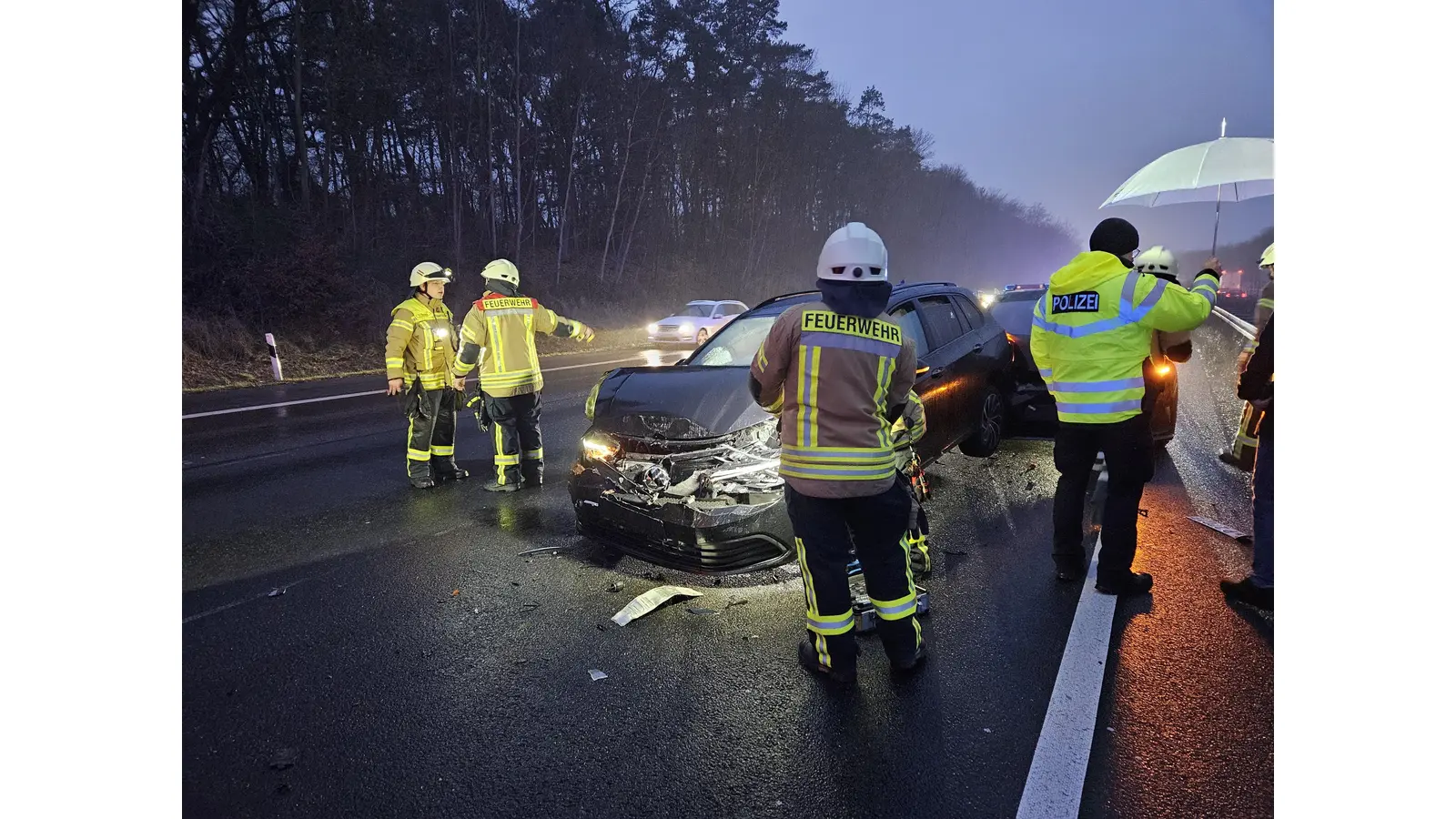 Archivbild eines Unfalls auf der A2. (Foto: gi)