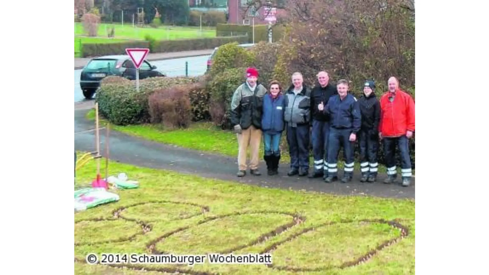 Blumen verkünden das Jubiläum (Foto: bt)