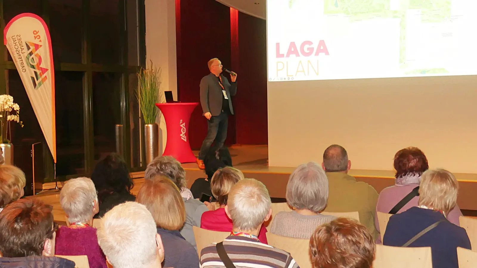 Benjamin Lotz überzeugt mit der Vorstellung der ehrenamtlichen Möglichkeiten zur LaGa. (Foto: gk)