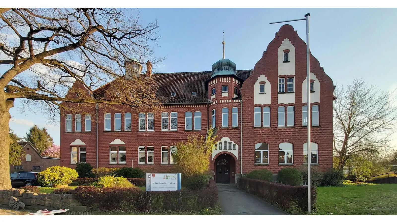 Es ist angesichts des Schneefalles nicht sicher, ob der Unterricht an den Schulen morgen stattfindet. (Foto: gk)