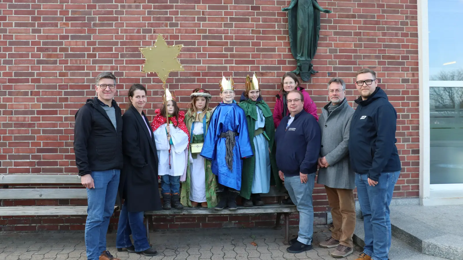 Die Sternsinger zu Gast auf dem ehemaligen Kaliwerk Sigmundshall.  (Foto: gi)