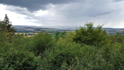 Arbeiten in der heimischen ländlichen Region: Ausflugsziele in der Natur sind hier im Handumdrehen zu erreichen.  (Foto: Borchers, Bastian [bb] (bbborchers@arcor.de, borchers))