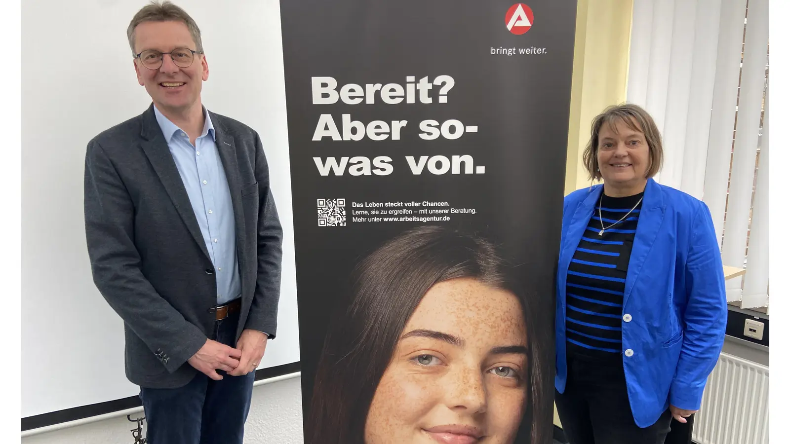 Henrik Steen als Vize-Chef der Agentur für Arbeit Hameln und die Schaumburger Geschäftsstellenleiterin Cornelia Kurth präsentieren die Zahlen des Ausbildungsmarktes in Schaumburg. (Foto: ste)