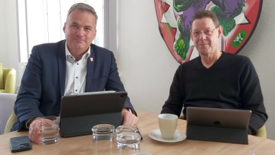 Samtgemeindebürgermeister Mike Schmidt und Kämmerer Frank Behrens. (Foto: gk)