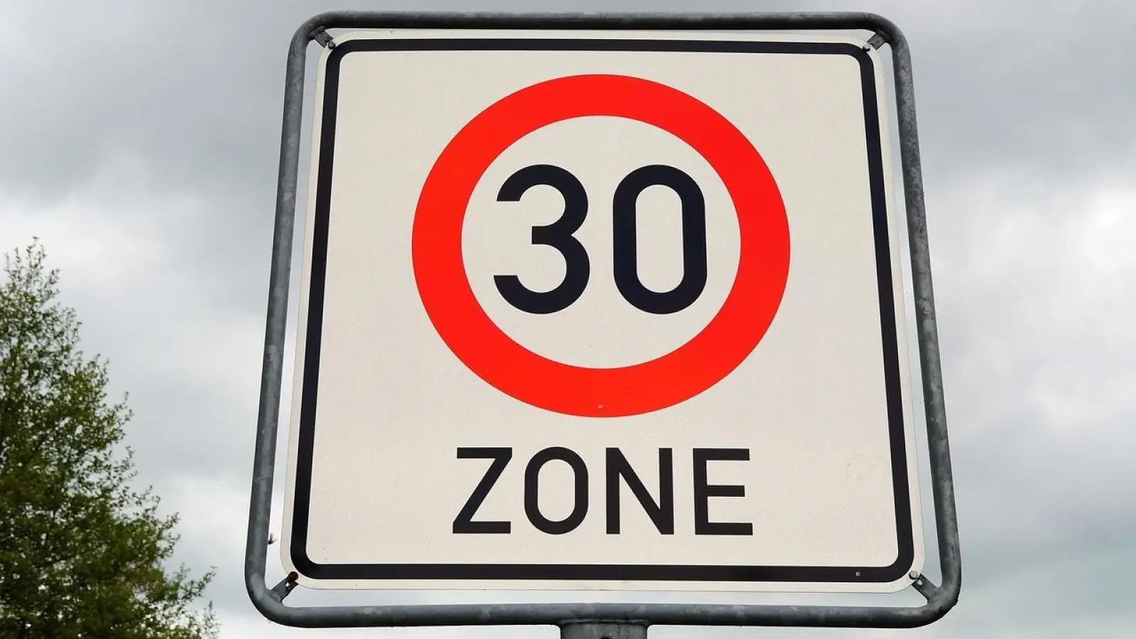 Schutz vor Verkehrslärm: 30 Zone (Foto: Pixabay)