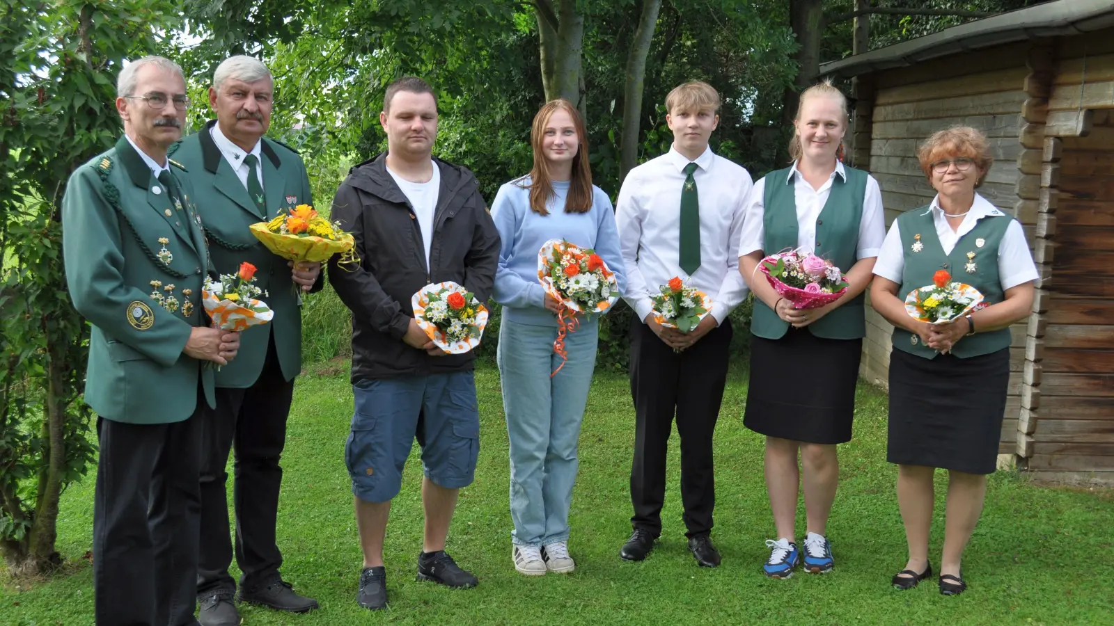 Die erfolgreichen Schützen: Lothar Winkler, Nikolay Belov, Marcel Wellmann, Theres Dehne, Sandro Kramp, Marie-Theres Bohn und Sabine Oltrogge. (Foto: privat)