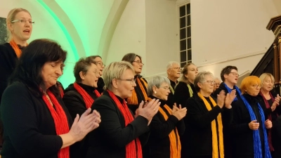 In der Stadtkirche: Der Gospelchor Kum Ba Yah. (Foto: privat)