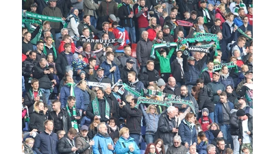 Die Fans können sich auf ein attraktives Flutlichtspiel gegen Magdeburg freuen. 
