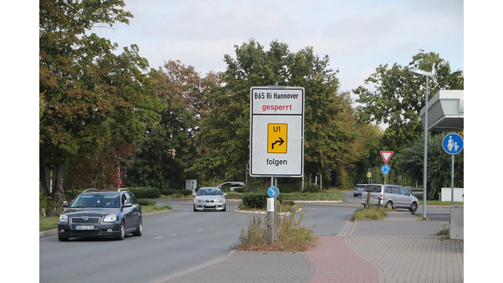 Autofahrer müssen sich auch an den nahenden Feiertagen auf Einschränkungen gefasst machen und Umwege in Kauf nehmen. (Foto: nh)