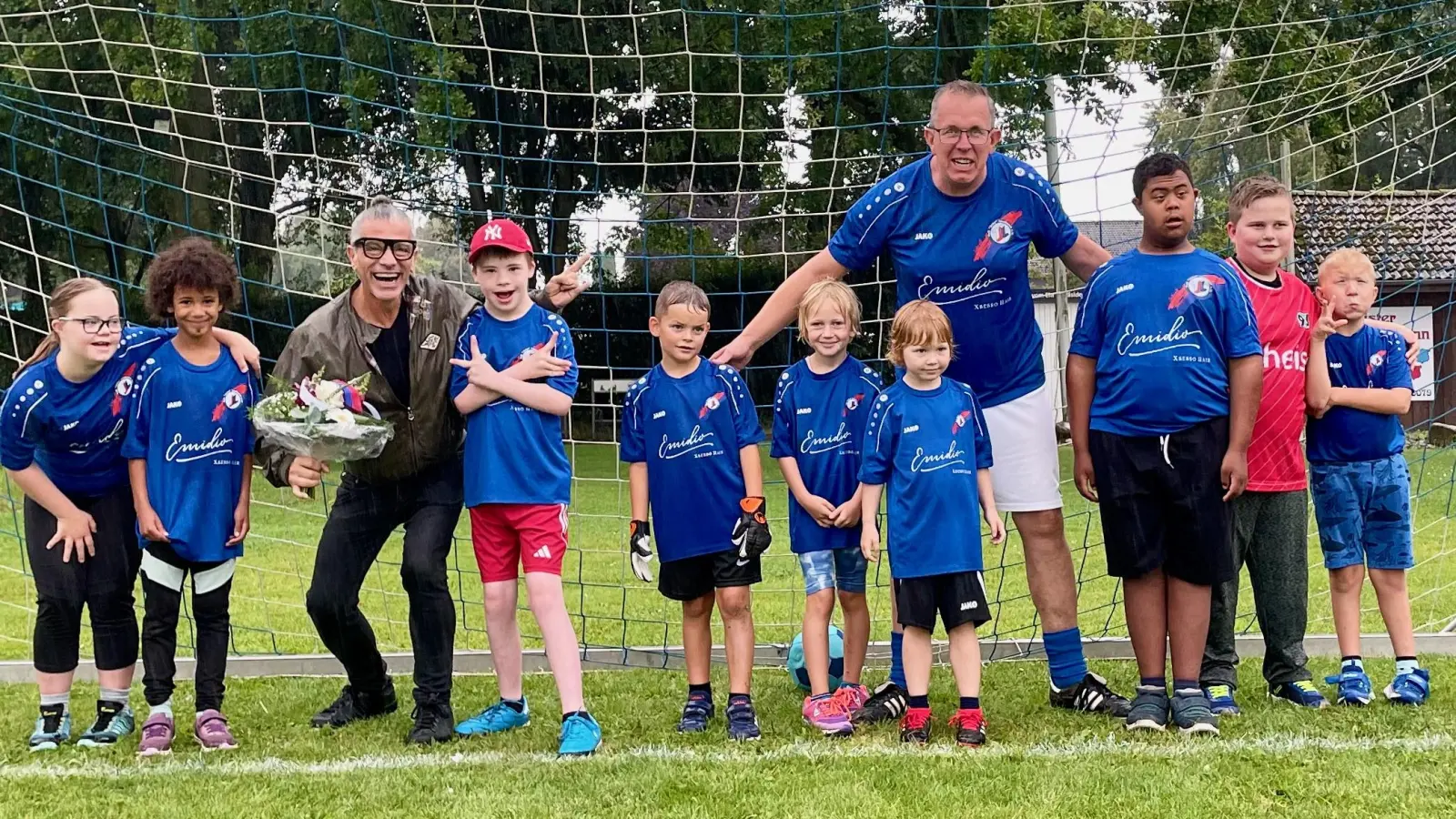 Die Mannschaft „Fußball für alle“ ist seit einem Jahr beim TuS Jahn Lindhorst aktiv. (Foto: privat)