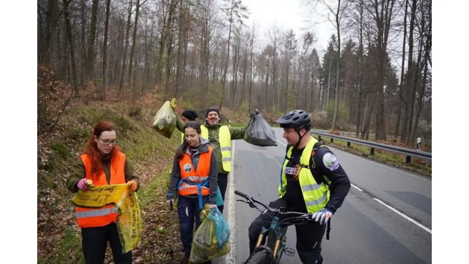 Die „Deisterfreun.de“ rufen zur Müllsammelaktion auf. (Foto: Deisterfreun.de)