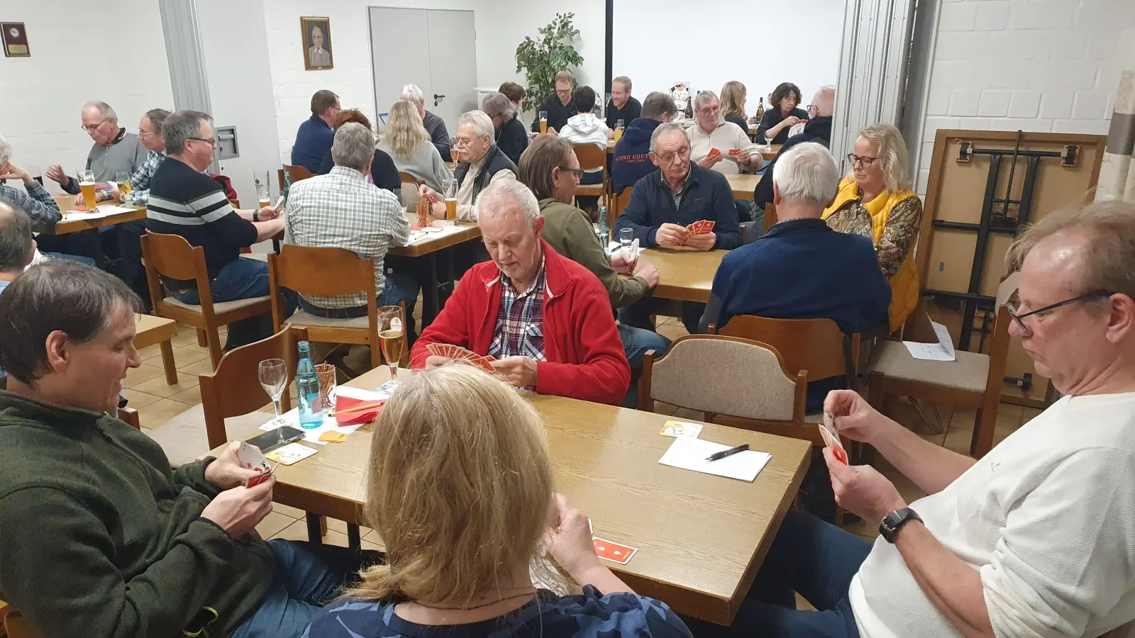 Volles Vereinsheim: Gelungenes Doppelkopfturnier des TuS.  (Foto: privat)