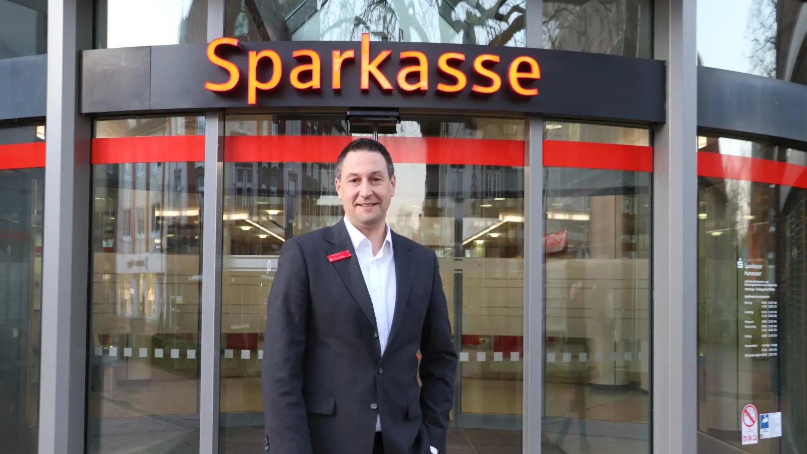 Vertriebsdirektor für die Sparkasse Wunstorf ist Michael Scholz.  (Foto: gi)