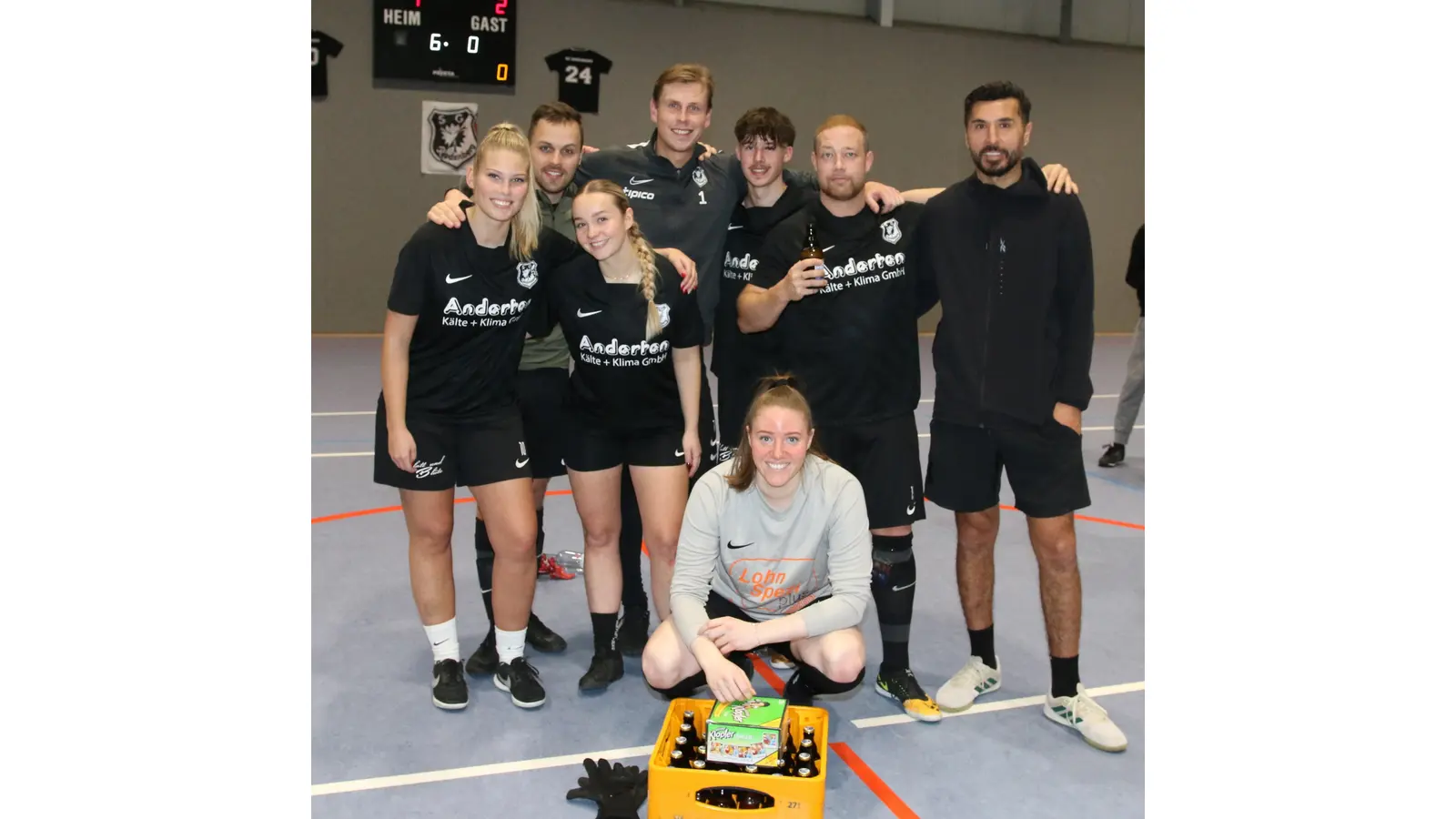 Das Team Sven Nieszeri holt den Sieg beim Silvesterturnier der Sportgemeinschaft Rodenberg. (Foto: bb)