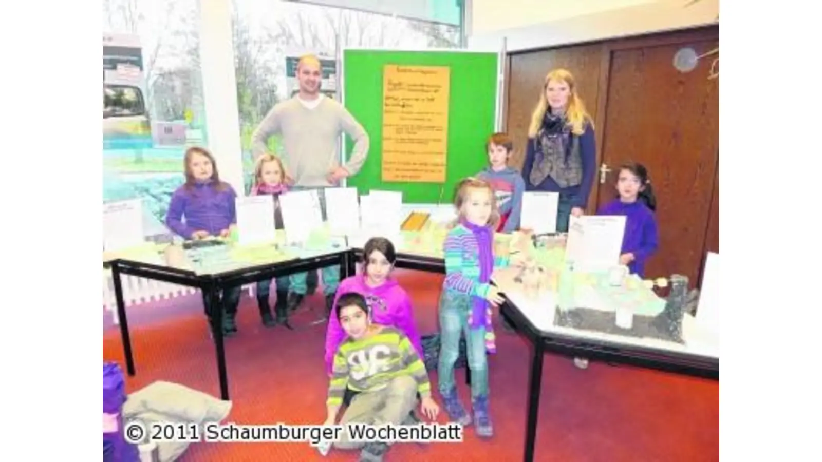 Kinder stellen eigene Spiele aus (Foto: jo)