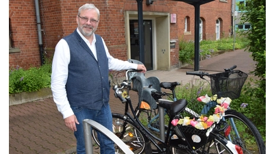 Dr. Norbert Handke ist der neue Radverkehrsbeauftragte der Stadt Rinteln und ein Traum von ihm wäre eine zweite Brücke über die Weser, nur für Radverkehr.  (Foto: ste)