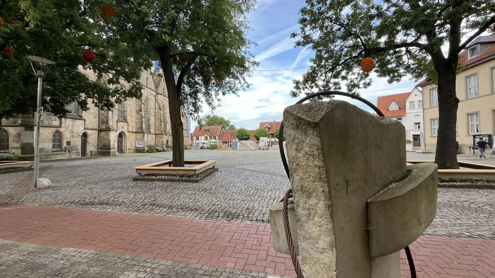 Treffpunkt ist am Kirchplatz Obernkirchen. (Foto: nd)