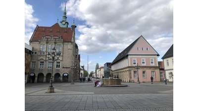 Recht ruppig war der Umgangston im Rathaus während der jüngsten Sitzung des Ausschusses für Wirtschaft, Finanzen und Digitales, als es um die Besetzung der Fairtrade-Steuergruppe ging, denn hier will einer nicht mit dem anderen zusammenarbeiten. Dabei soll doch nur ein Konzept erarbeitet werden, um die Stadt zu zertifizieren. (Foto: nh)