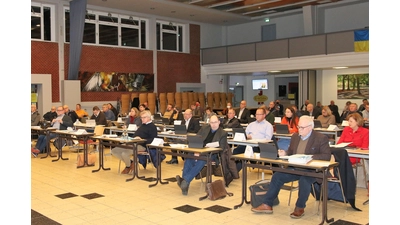 Der Kreistag befürwortet, dass der Plan der Einrichtung einer Buslinie zwischen Schaumburg und Hameln/Pyrmont weiter verfolgt wird.  (Foto: Borchers, Bastian)