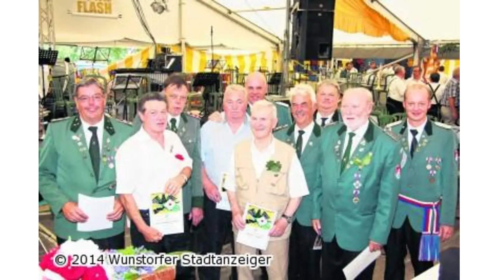 Große Ehrung der Jubilare während des Festkonzerts (Foto: gi)