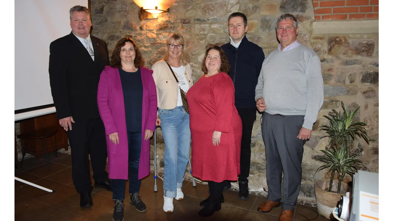 Das Team des Stadtmarketingverein Pro Rinteln mit Thomas Gieselmann, Stephanie Kutz, Claudia Döpke, Ester Navarette-Fabisch, Michael Lohmann und Dirk Ackmann. (Foto: ste)