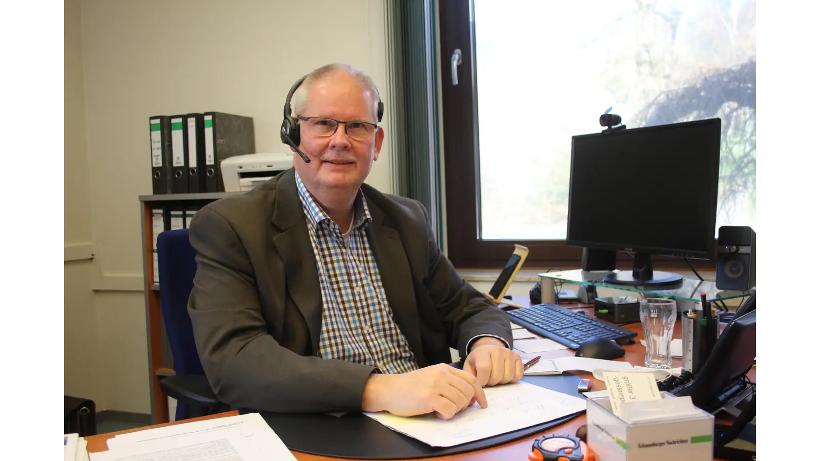 Samtgemeindebürgermeister Hartmut Krause setzt sich mit der potentiellen Gasknappheit auseinander. (Foto: nh)